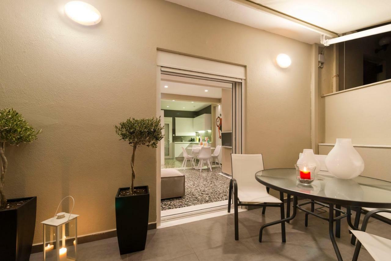 Ma Maison Nο 1, Penthouse, Acropolis And Lycabettus View, Ultra High Speed Internet 300 Mbps, 15' To Acropolis By Metro, 1' From Metro Station Appartement Athene Buitenkant foto